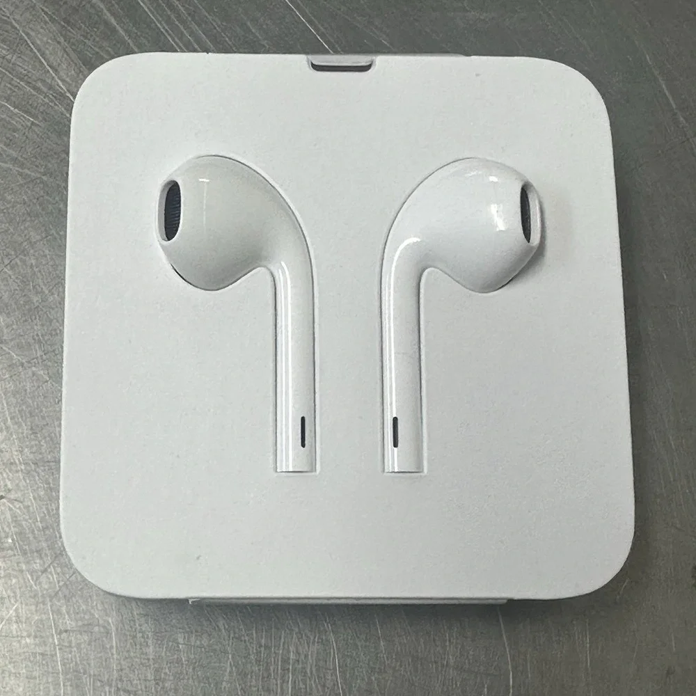 Apple EarPods Earbuds White Lightning Wired Corded Headphones for iPhone